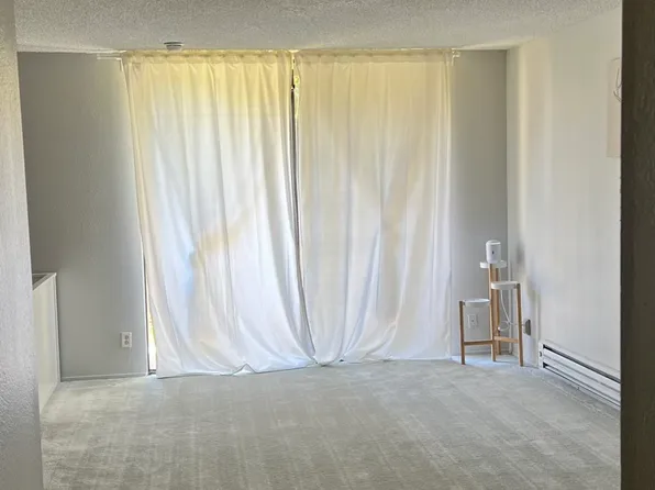 7222 Shelter Creek Ln, San Bruno, CA 94066