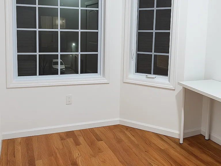 331 John St #2 — Photo 7
