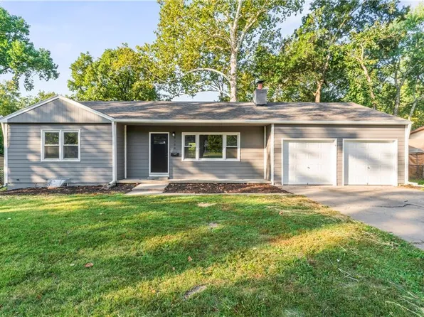 4906 N Highland Ave, Kansas City, MO 64118