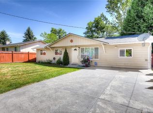 1041 S 317th St, Federal Way, WA 98003