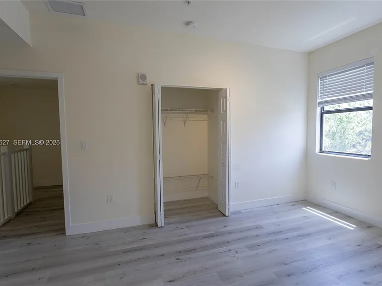 10407 NW 82nd St #14 — Photo 18
