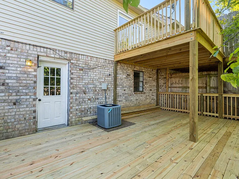 304 Deerpoint Dr — Photo 19