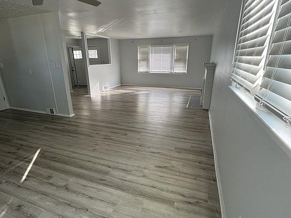 4th image of 7410 Dickenson St