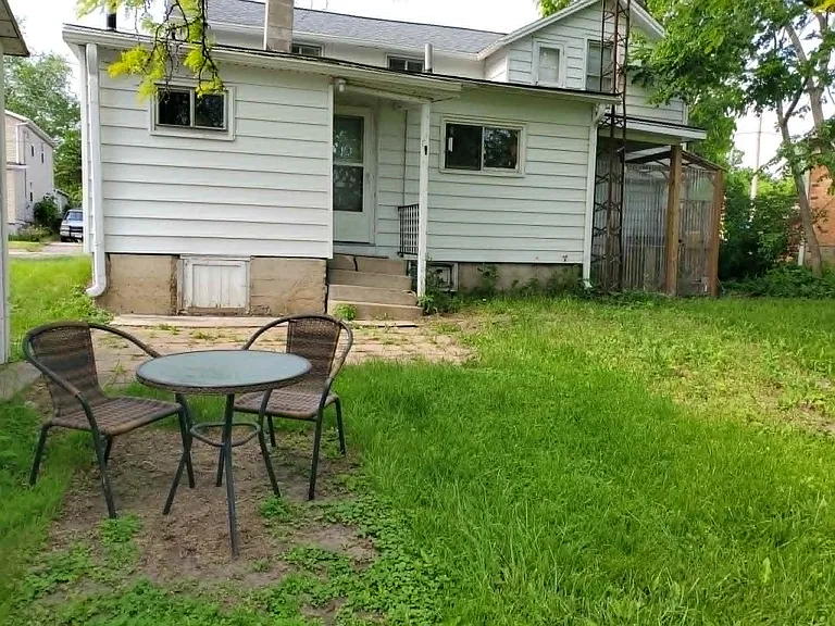 208 W Candise St — Photo 3