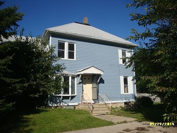 2nd image of 4118 Douglas Dr