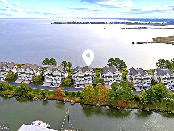 3rd image of 346 Narrows Pointe Dr