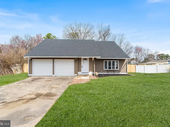 58 Eastmont Ln, Sicklerville, NJ 08081