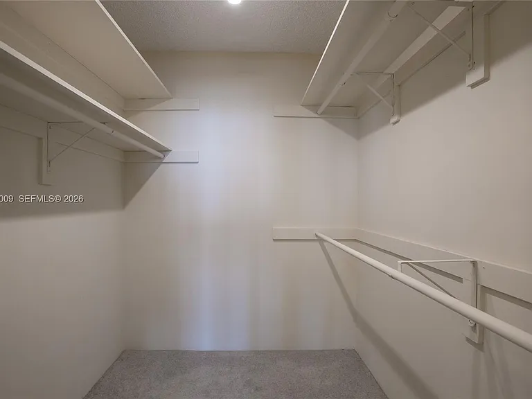 1800 NE 114th St #1502 — Photo 16
