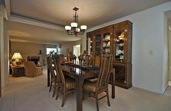 1st image of 2567 Fairglen Dr