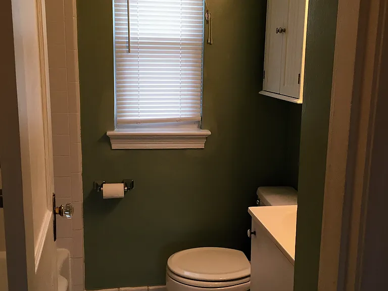 534 E Luray Ave — Photo 6