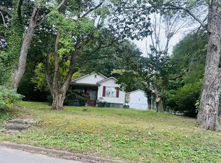 313 Oak St, Athens, TN 37303