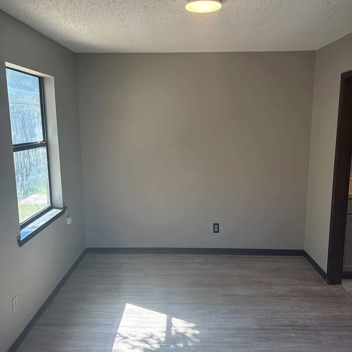 Building Photo - 455 Stara Cir #C