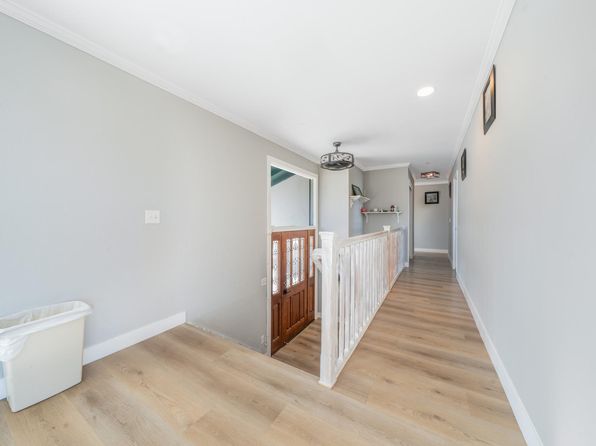 27742 Autumn Ct