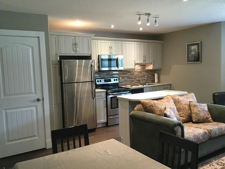 1st image of 2860 Garnet St #B
