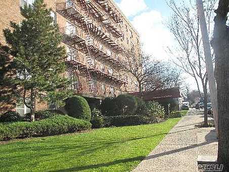 1st image of 4727 Little Neck Pkwy APT 3G