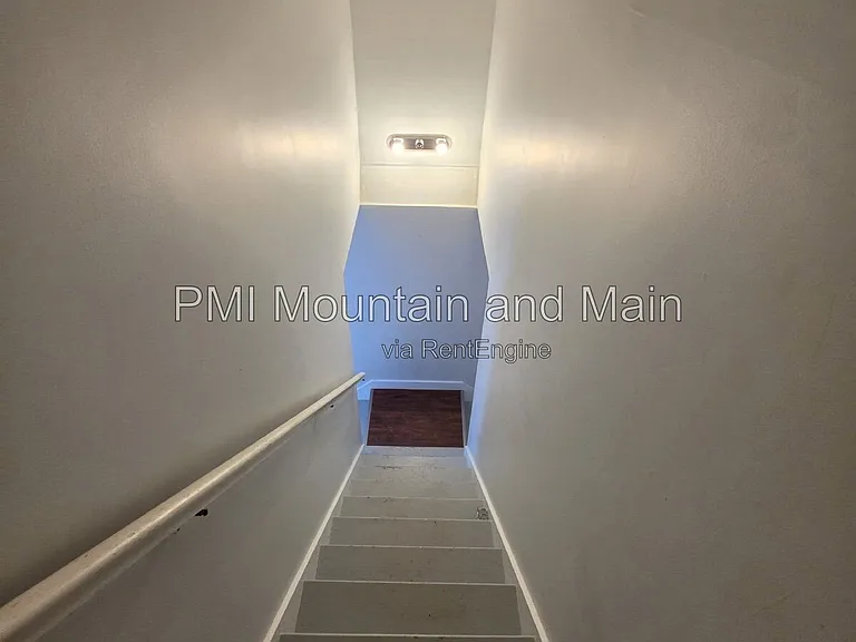 4 Erwin Dr — Photo 37