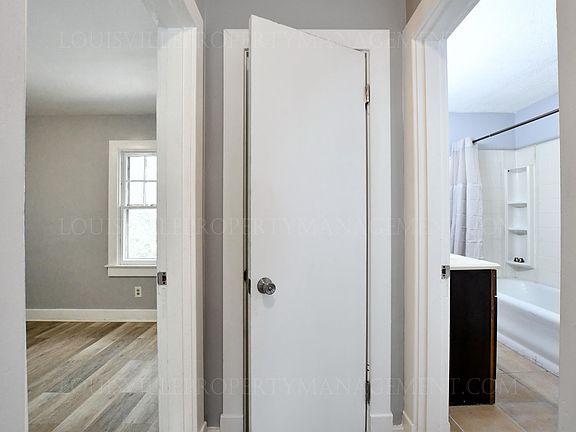 5th image of 439 N 38th St