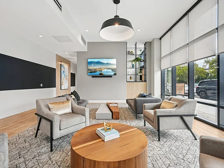 The Keystone Apartments — Photo 17