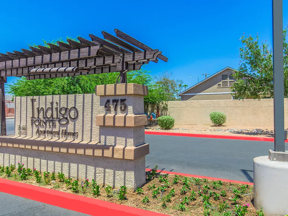 Indigo Pointe Apartments