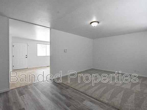 3rd image of 470 N 200 W