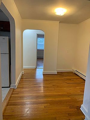 4th image of 20-27 23rd St #2AA