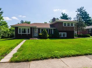 623 Dundee Ave, Flossmoor, IL 60422