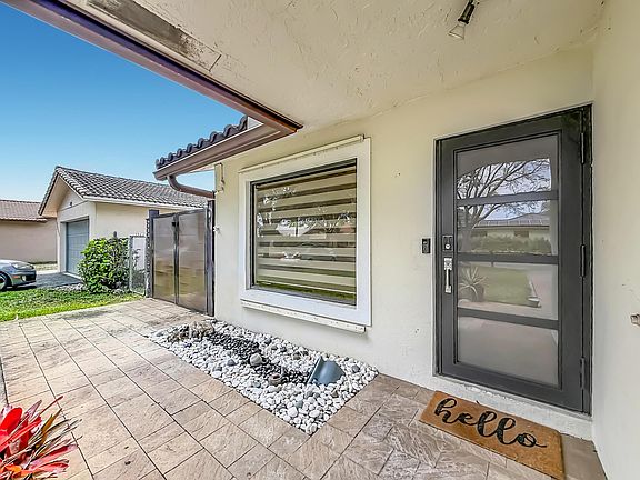 4th image of 1820 NW 93rd Terrace #1820