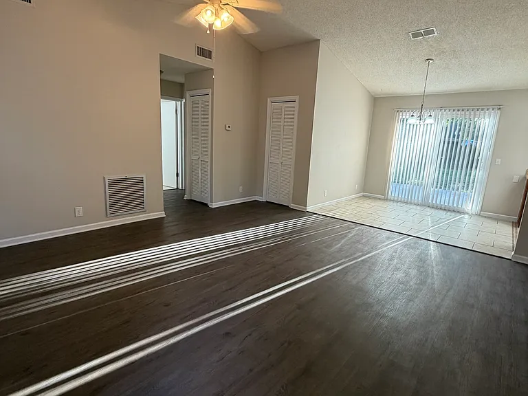 107 Pineneedle Cir — Photo 4