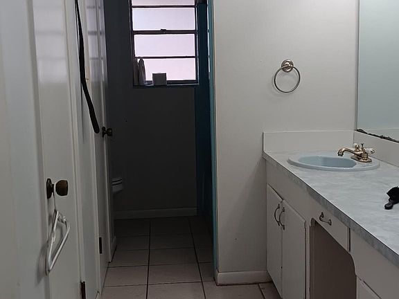 5th image of 10345 Springfield Rd