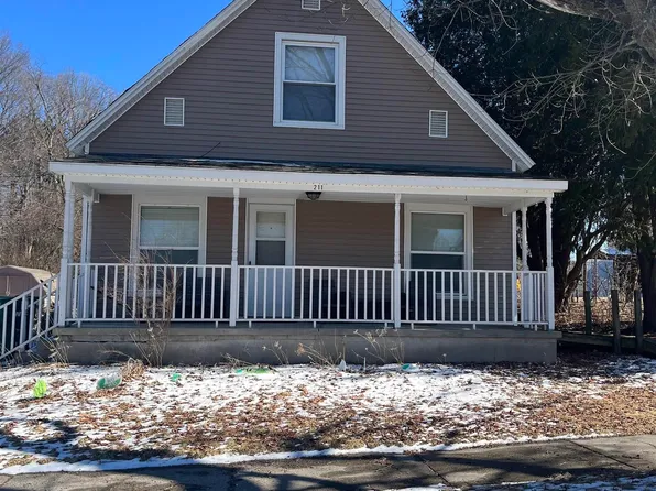 211 S Neilson St, Tustin, MI 49688