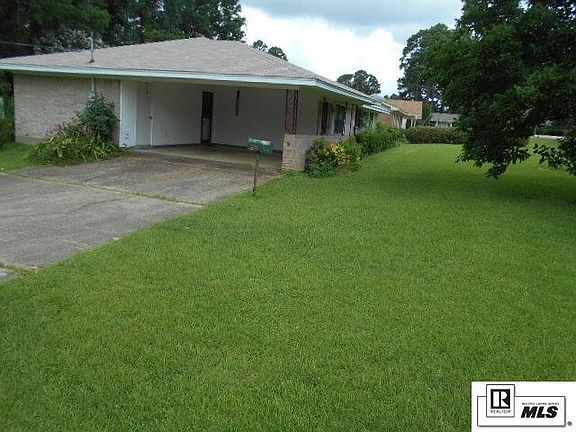 3rd image of 101 Pine Dr