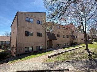 58 Vail Colony APT 9, Fox Lake, IL 60020