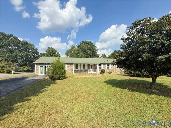 4512 Greenbriar Dr, Chester, VA 23831