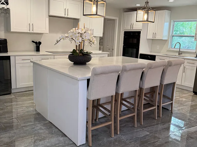 309 Madeira Ave — Photo 1