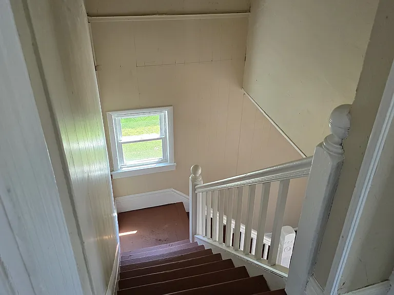 423 Bishop Ave — Photo 12