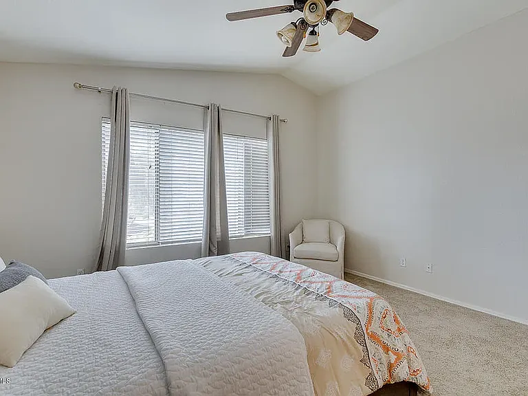 1348 S Heritage Dr — Photo 22
