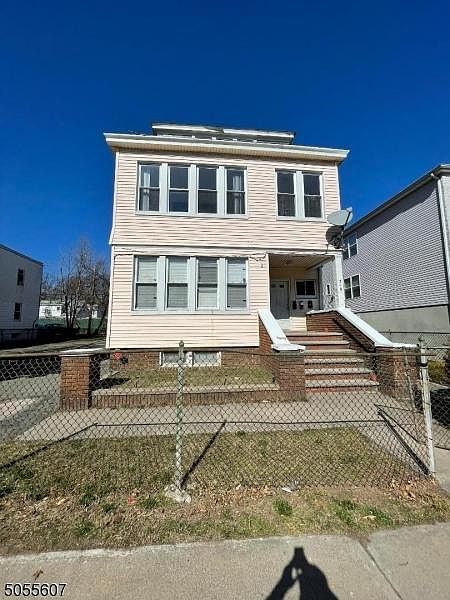 1st image of 310 Tremont Ave Floor 2