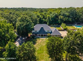 324 Fox Creek Rd, Jefferson City, MO 65109