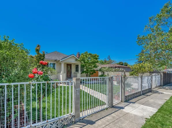 3502 Hoover St, Redwood City, CA 94063