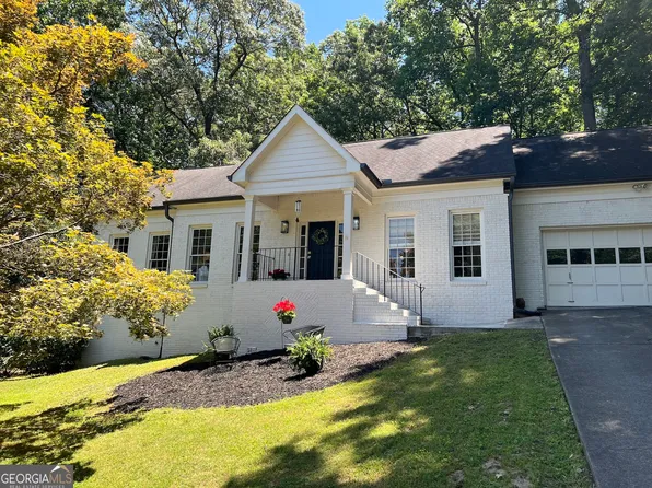 152 Oakwood Hills Dr, Suwanee, GA 30024
