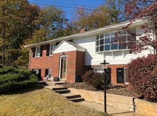 12704 Castleleigh Ct, Silver Spring, MD 20904