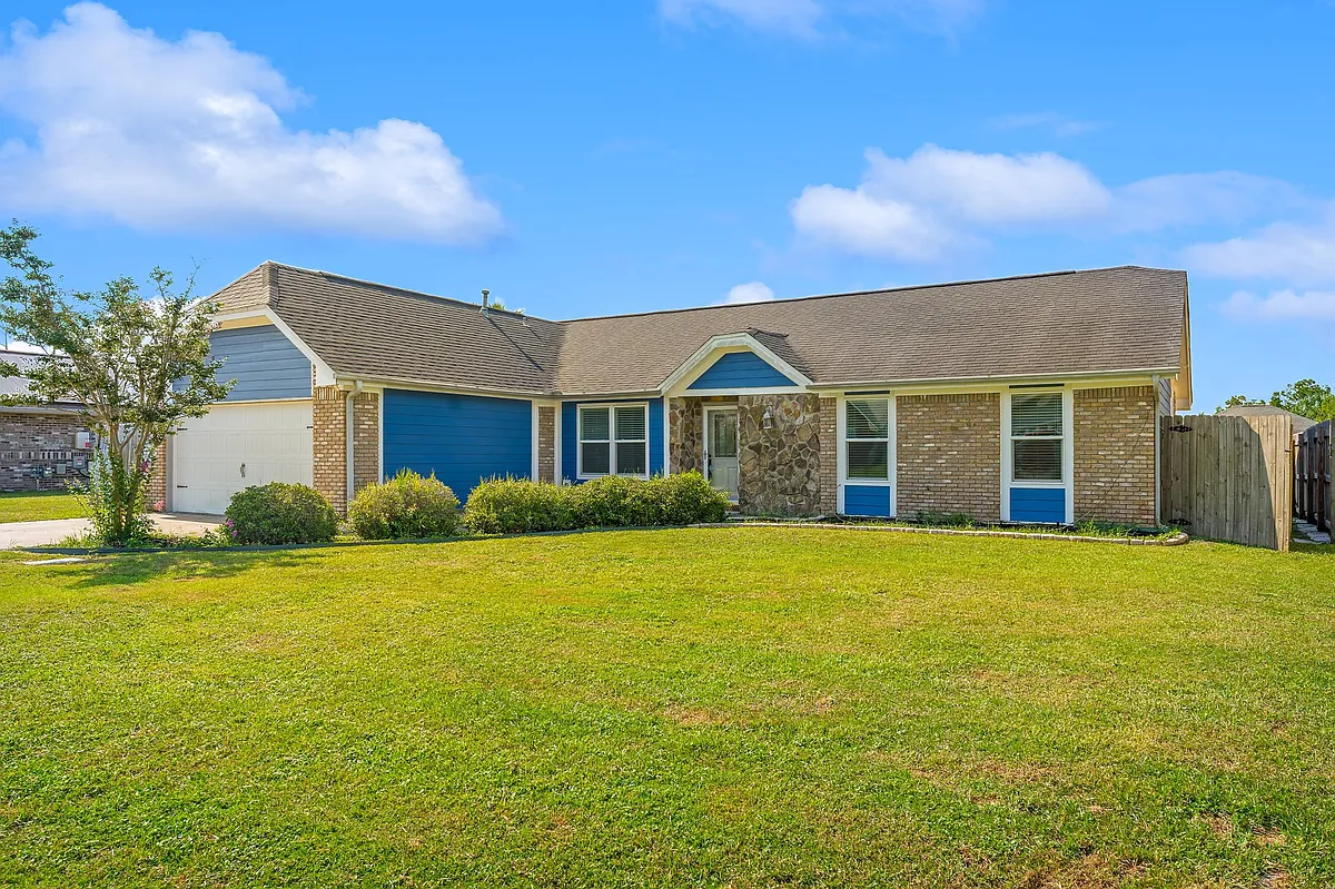 Building Photo - 6824 Forsythe Dr