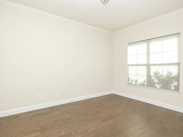 5313 Basham Ln — Photo 5