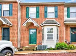 303 Country Club Rd, Red Lion, PA 17356