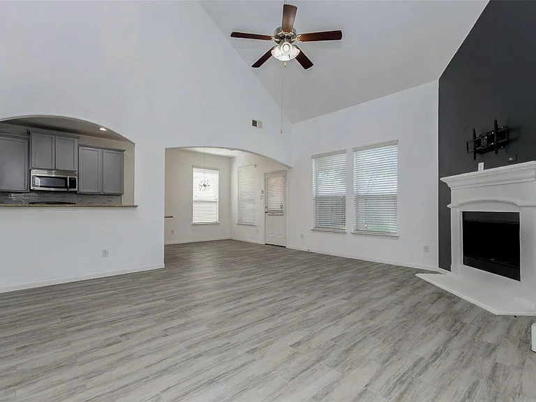 19843 Hawkins Ridge Ln — Photo 7