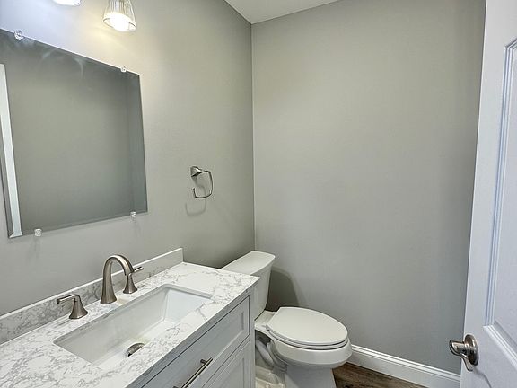 5th image of 185 School St #1