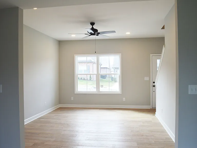 1430 Village Loop — Photo 2
