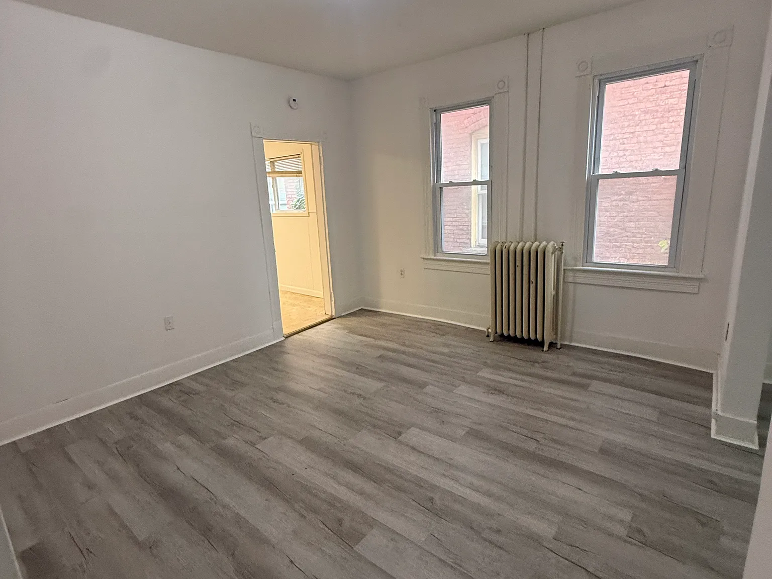 3 bed, $1,425 — Photo 3