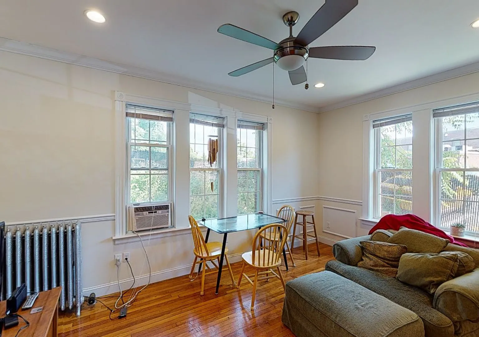 2 bed, 1.0 bath, 850 sqft, $3,095 — Photo 2