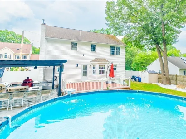 19 James Ave, Haverhill, MA 01832